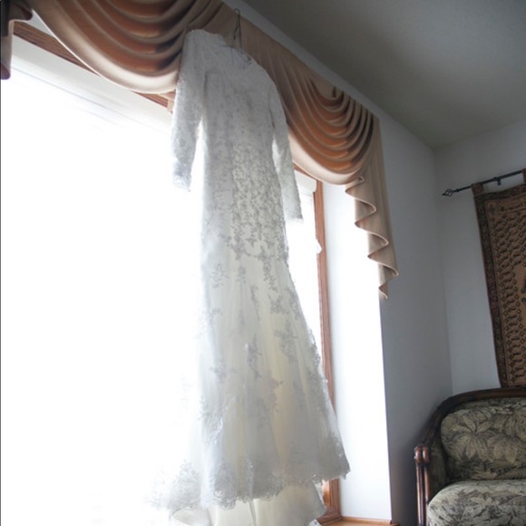 Wedding dress for sale! - Picture 2 of 7